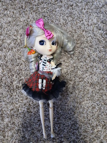 Used pullip doll figure - pullip,